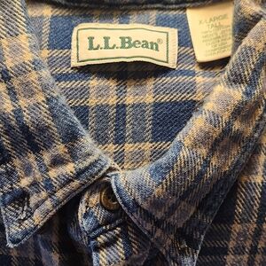 LL Bean 100% cotton long sleeved button mens XLT shirt